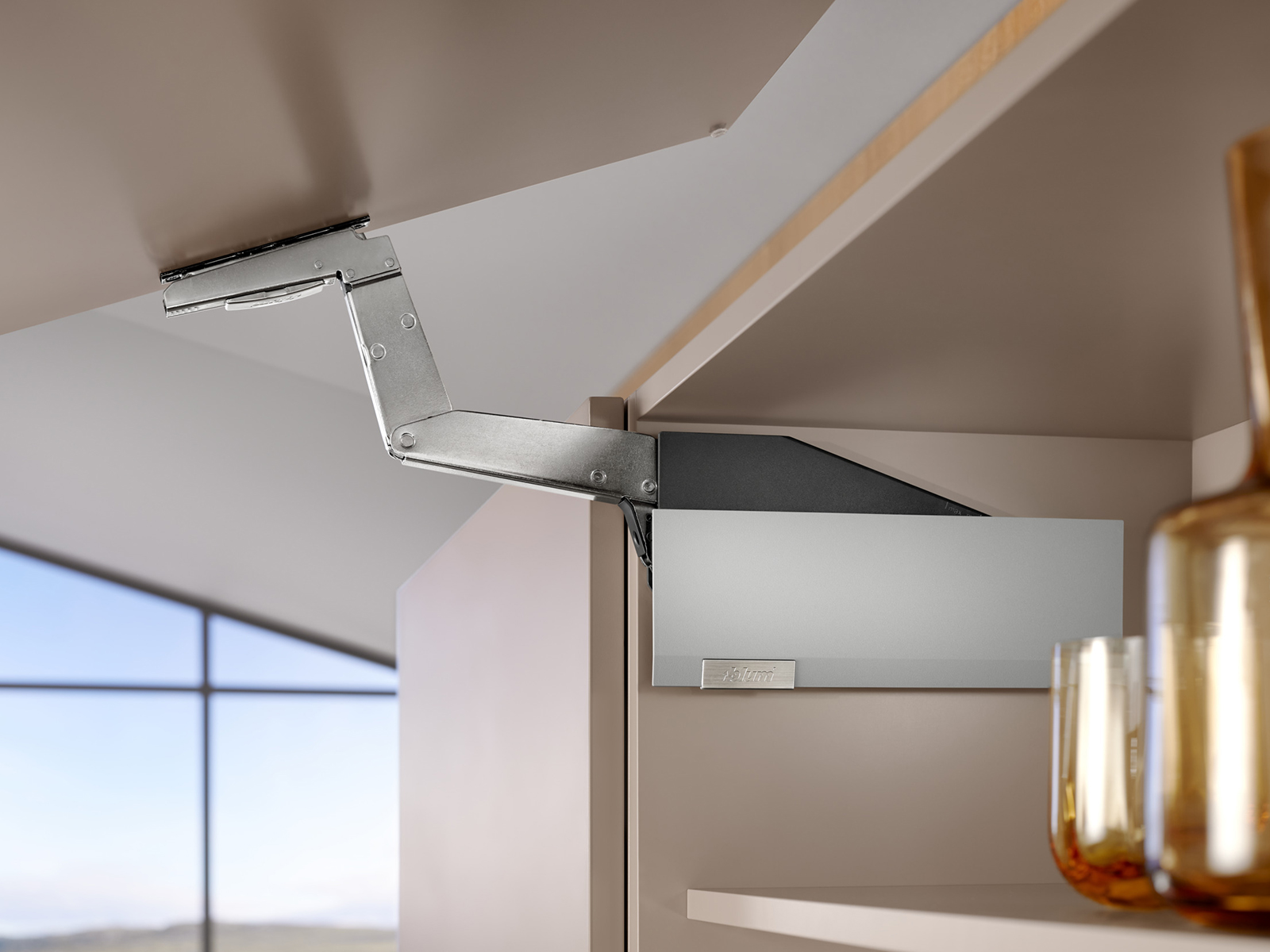 AVENTOS HS top
